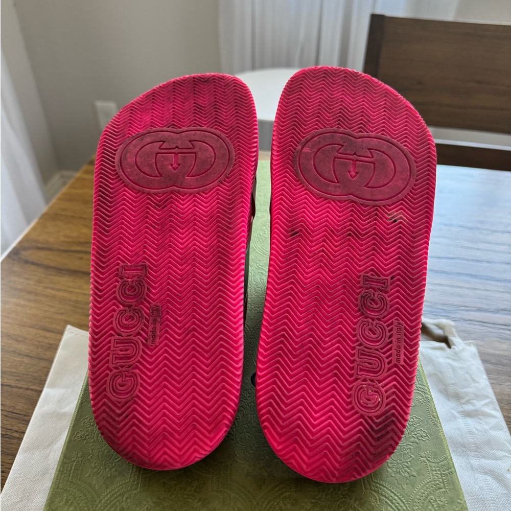 Authentic GUCCI Red and Green Striped Web Slides - Picture 4 of 5